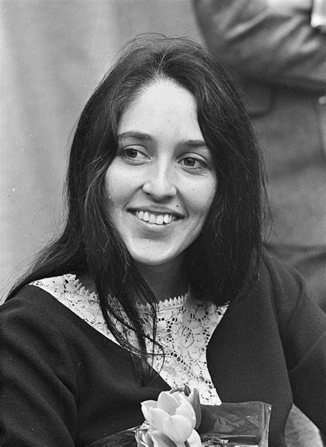 Joan Baez | Biography, Quotes and Activism | Biography Online