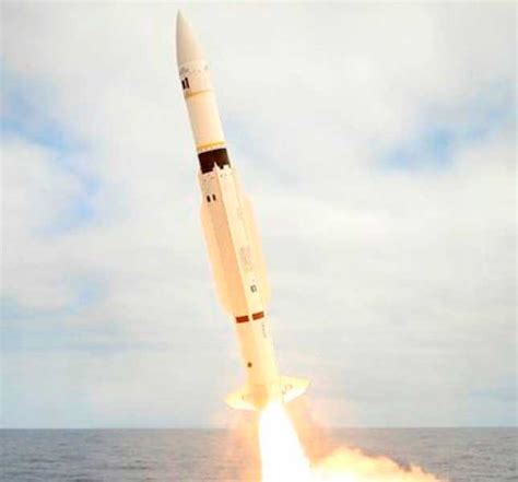 Raytheon Wins U.S. Navy Standard Missile-6 Contract | Al Defaiya