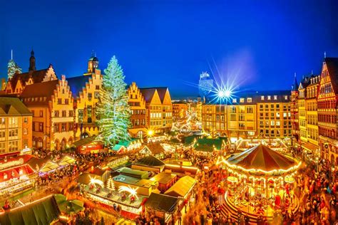 Visiting the Frankfurt Christmas Market | Radisson Blu