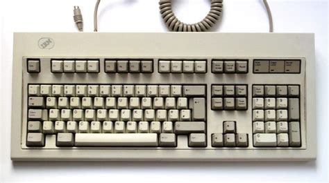 IBM PC Keyboard - Original 1980s 'buckling spring' type - Collectible vintage computer accessory ...