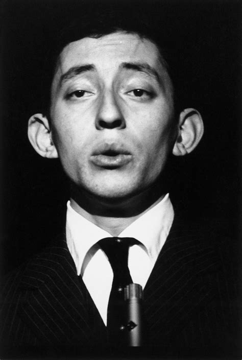 35 photos du style iconique de Serge Gainsbourg | Serge gainsbourg, Gainsbourg et Portrait ...