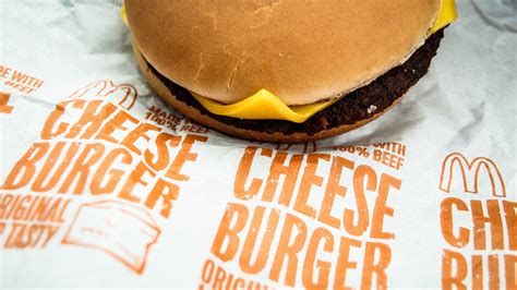 2023 National Cheeseburger Day deals at McDonald's, Wendy's and more