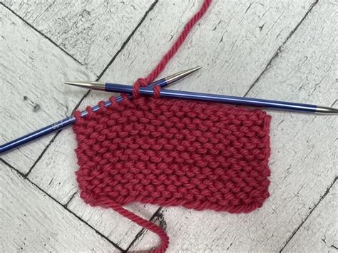 3 Easy Ways to Bind Off Your Knitting | The Knitting Circle