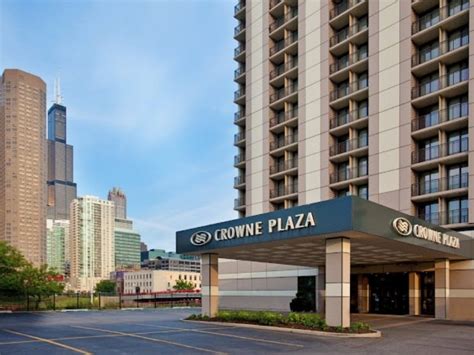 Crowne Plaza Chicago West Loop | Reserve Your Hotel, Self-Catering, or ...