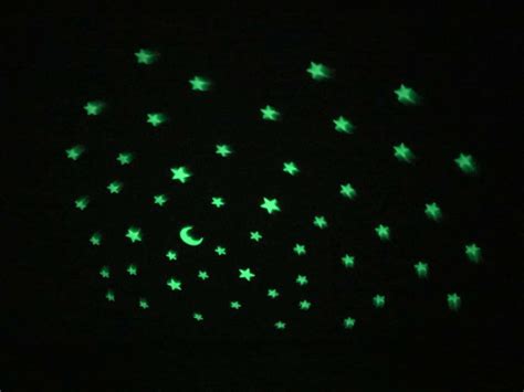 5 Best Glow In The Dark Stars For Ceiling In 2021 (Make Your Galaxy) - Glow In Dark