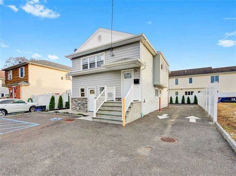 Glen Head Real Estate - Glen Head NY Homes For Sale | Zillow