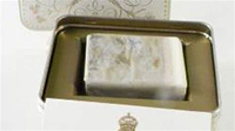 Prince Charles and Princess Diana's wedding cake slice sells for £825 ...