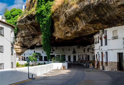 Setenil de las Bodegas: Troglodyte Buildings in a Quaint Spanish Town | Ancient Origins