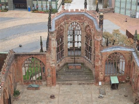 Premium Photo | Coventry cathedral ruins