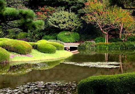 File:Imperial Palace East Garden.jpg - Wikimedia Commons