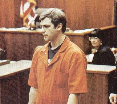 Jeffrey Dahmer | Trial photos 2 | Murderpedia, the encyclopedia of ...