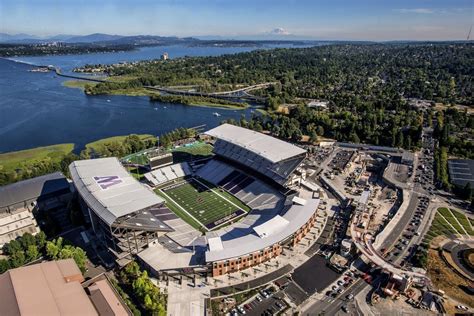 Husky Stadium ranks No. 2 in college football on list of top 100 ...