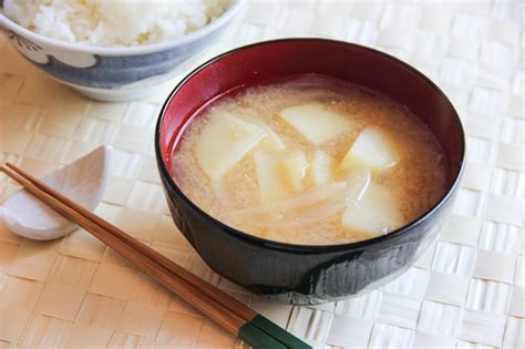 Miso Soup with Onion and Potato Recipe – Japanese Cooking 101