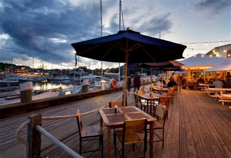 14 of THE BEST Camden Maine Restaurants [Updated 2022]