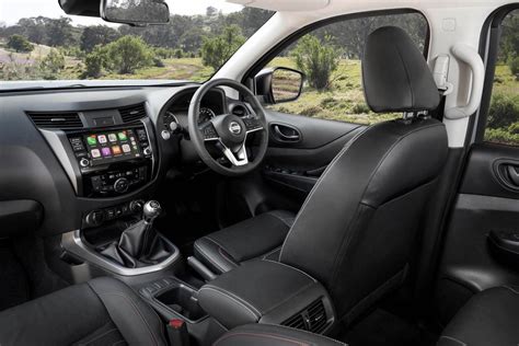 New Nissan Navara comes with latest technologies and fresh styling ...