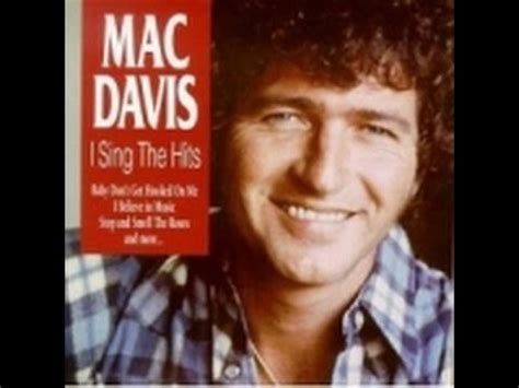 Mac Davis - It's Hard To Be Humble (Lyrics on screen) Chords - Chordify