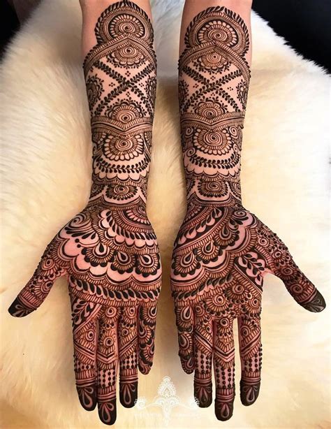 30 Simple Mehndi Designs For Hands That Work Wonders For The Bride And ...