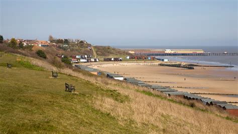 10 Essex beaches given coveted 'Blue Flag' status | News - Greatest Hits Radio (Essex)