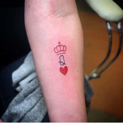 Top 57 Best Queen Of Hearts Tattoo Ideas - [2021 Inspiration Guide]