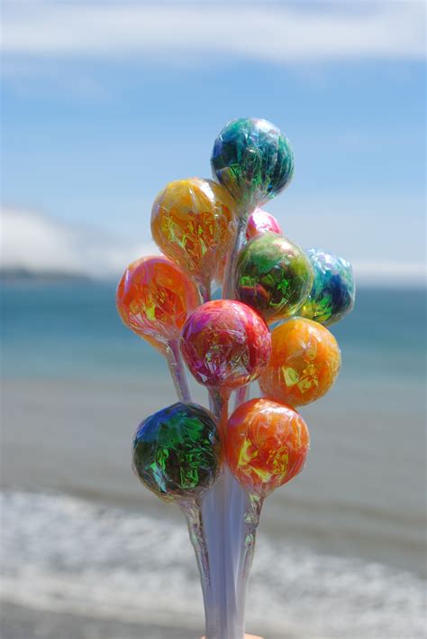 Jac o' lyn Murphy: Balloons at the Beach...