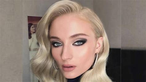 Sophie Turner looks so high-fashion in her new Instagrams. See all the ...