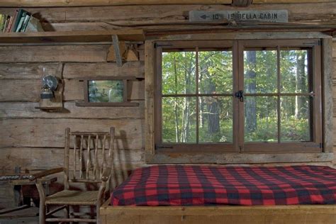 Hunting lodge | Cabin interiors, Rustic cabin, Cabin windows