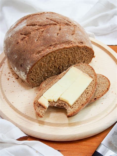 Sourdough Rye Bread - Caroline's Cooking