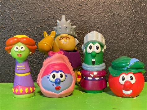 Pick And Choose Big Idea VeggieTales Duke and the Great Pie War Figure Set Toys | eBay