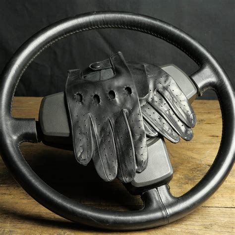 Black Leather Driving Gloves for Men - 1923Autos