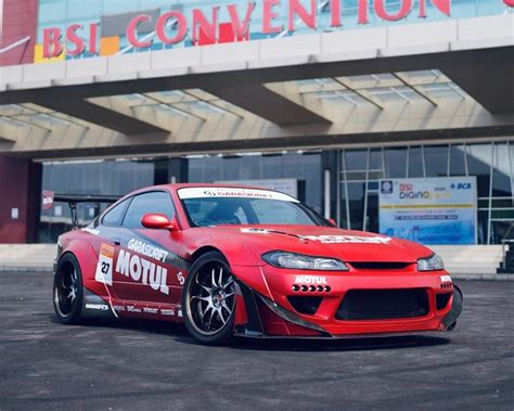 Nissan Silvia S15 Rocket Bunny, Lincah Buat Drift Ditenagai Mesin Toyota 2JZ - NMAA