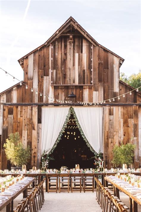 Seven Advantages Of Rustic Barn Wedding Venues And How You Can Make Full Use Of It - Paris ...