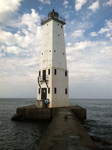 Lake michigan lighthouses, Lighthouse pictures, Beautiful lighthouse