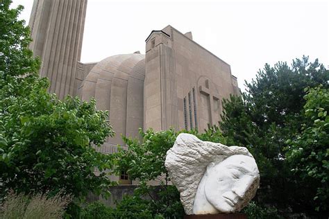 Loyola University Chicago Photo Tour