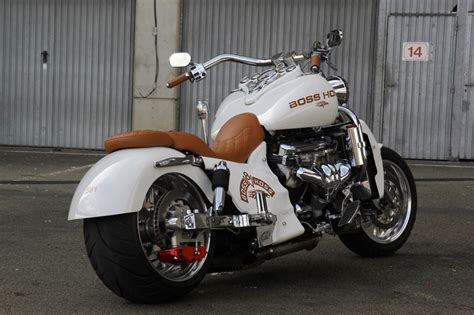 Boss Hoss Motorcycle Chopper ! | Boss hoss, Best motorbike, Bobber motorcycle