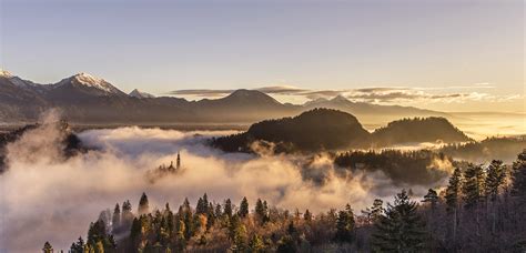 Dreamy Pixel | Capturing a spectacular sunrise at lake Bled - Dreamy Pixel