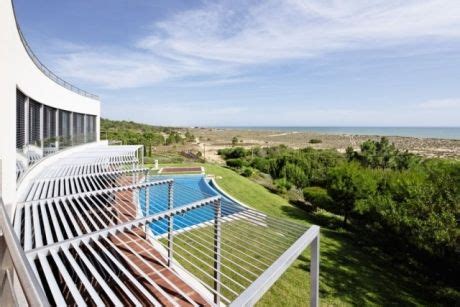 Oceanfront contemporary house for sale in Vale Do Lobo, Algarve ...
