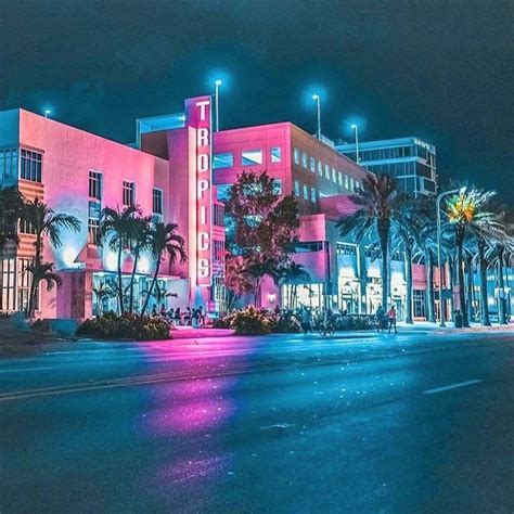 new_stop on Twitter | City aesthetic, Miami art deco, Miami night