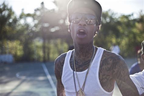 M&D: Wiz Khalifa - Black & Yellow (lyrics)