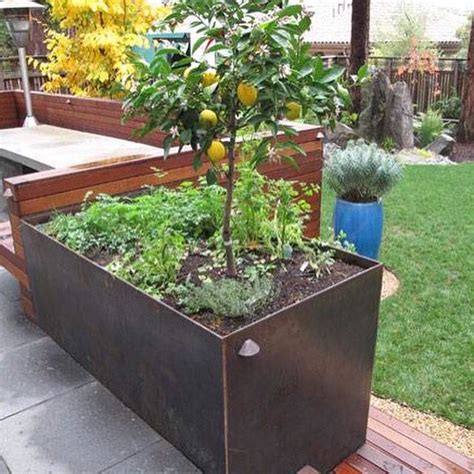 Custom Steel Planter | Steel Planters for Your Outdoor Space