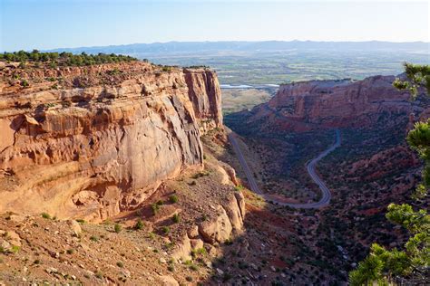 Rim Rock Drive | Images | Colorado Encyclopedia