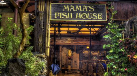 Mama's Fish House Maui Photograph by Joe Palermo - Fine Art America