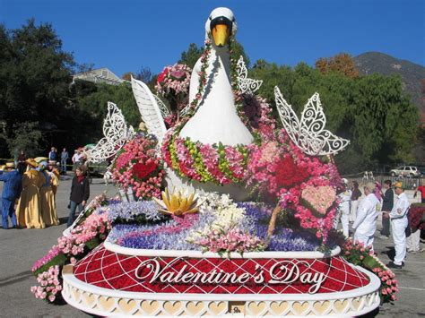 Propensity: Rose Parade Floats Pictures