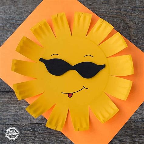 PAPER PLATE SUN CRAFT - Kids Activities | Sun crafts, Sunshine crafts, Weather crafts