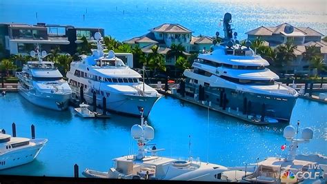 Tiger Woods: Luxury yacht Privacy smaller than others at Bahamas dock