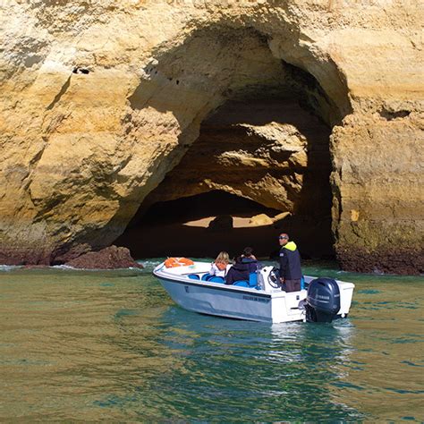 Benagil Cave Boat Tour With Local Guide Starting From Portimão | experitour.com