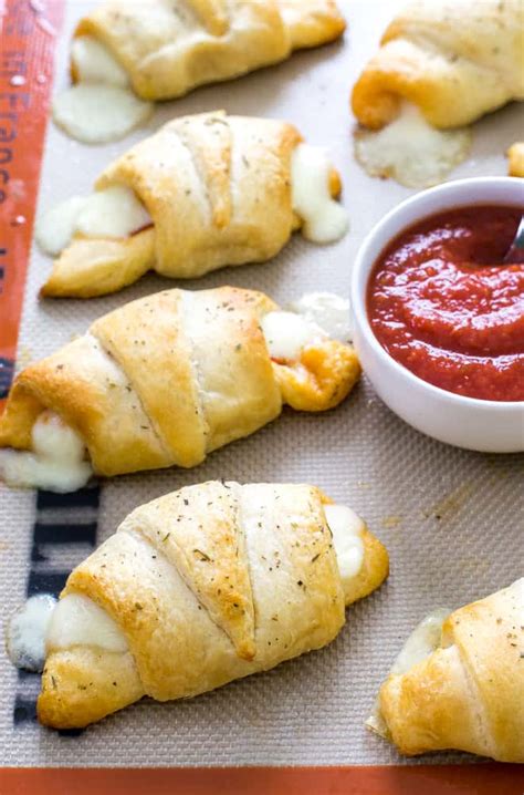 Pizza Stuffed Crescent Rolls | The Recipe Critic