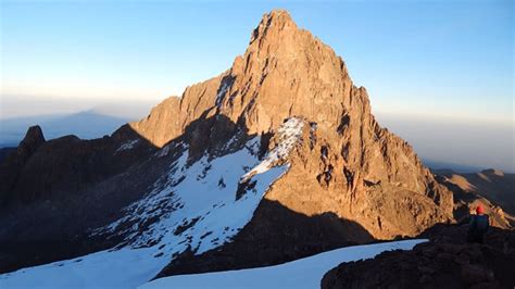 Mount Kenya Climbing: 6 Days 5 Nights In Sirimon - Out Chogoria Route | Kenia Mara Tours ...