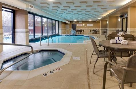 11 Hotels with Indoor Pools in Birmingham, AL