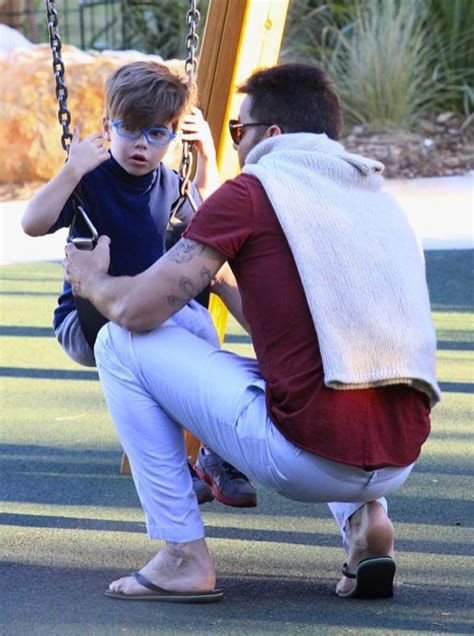 Exclusive… Ricky Martin Takes His Boys To The Park | Celeb Baby Laundry