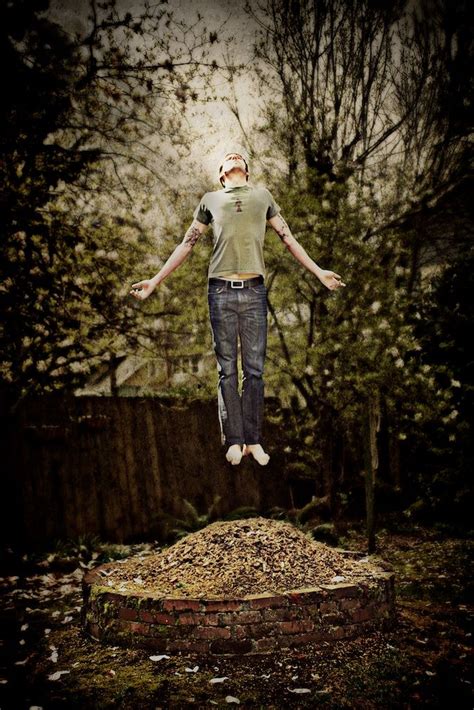 *Floating in Photoshop! How to levitate in a photo. | Levitation photography, Photoshop ...